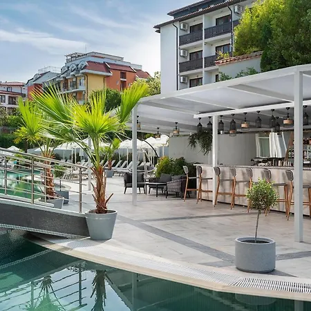 فندق Siena Premium Retreat 5*